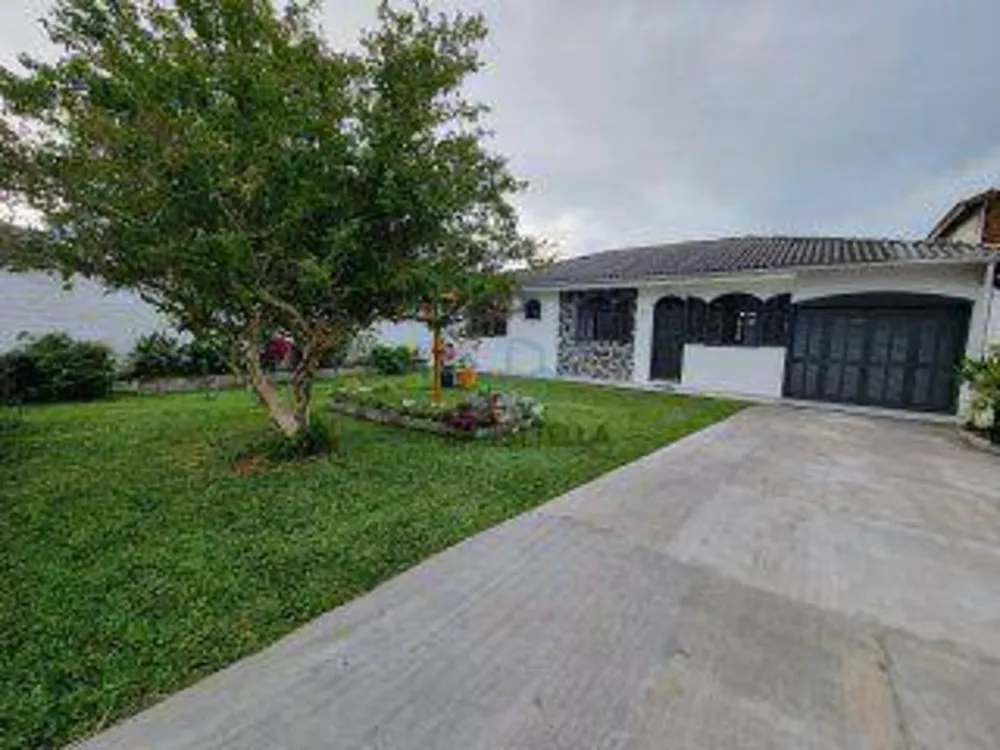Casa, 4 quartos, 220 m² - Foto 1