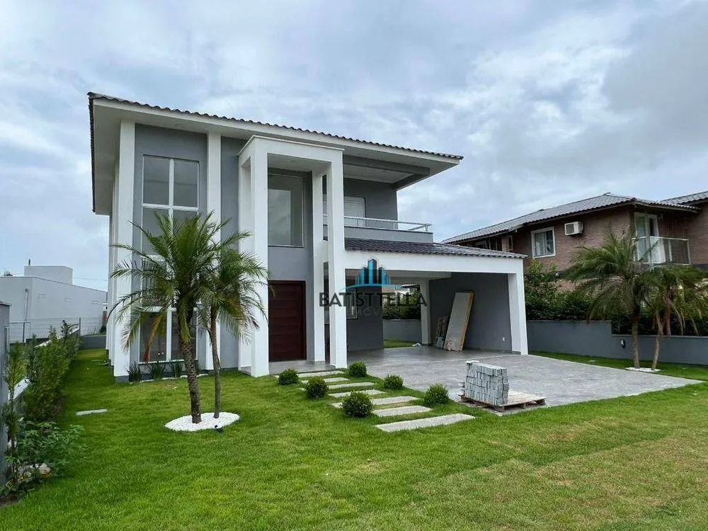 Casa, 4 quartos, 234 m² - Foto 1