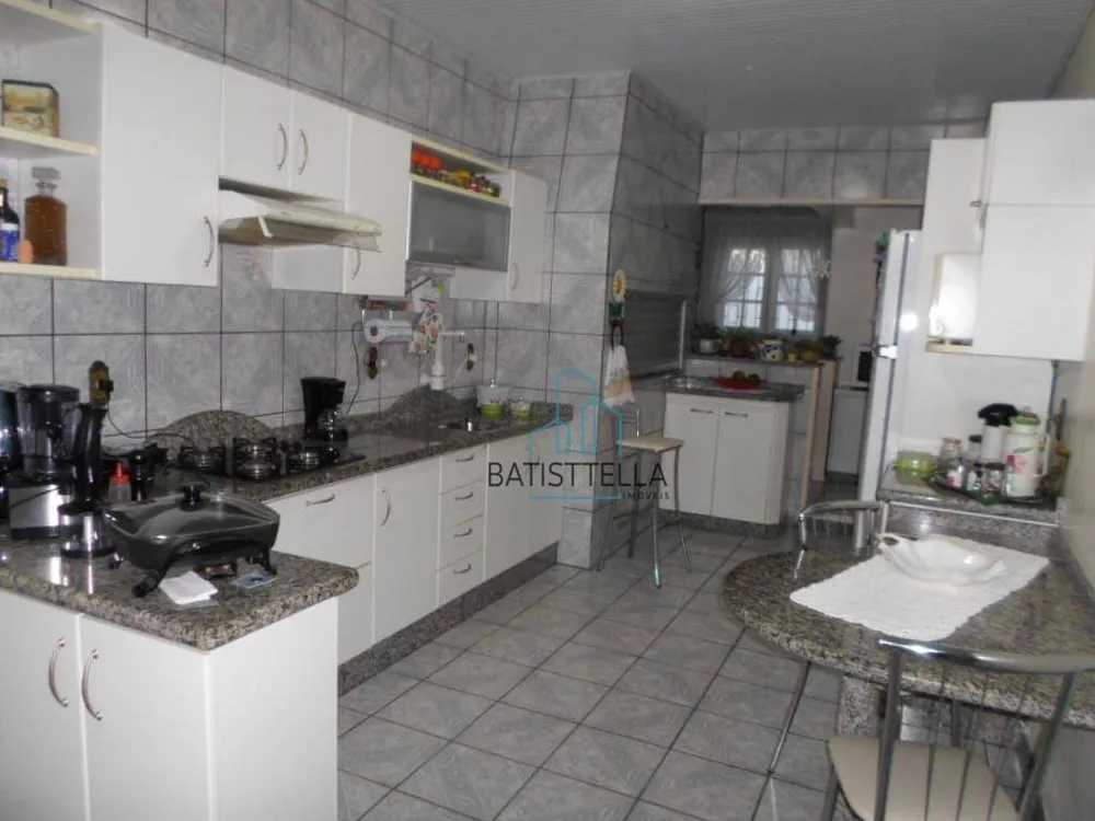 Casa, 4 quartos, 180 m² - Foto 4
