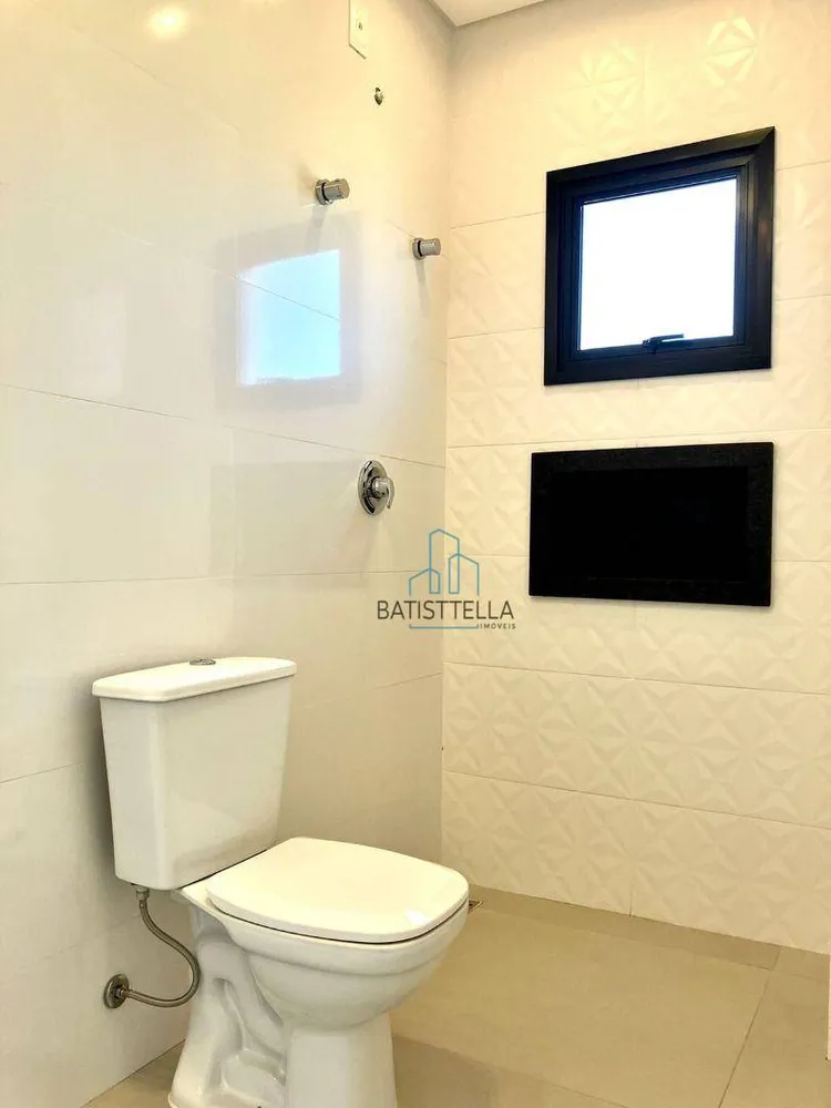 Casa, 3 quartos, 221 m² - Foto 2