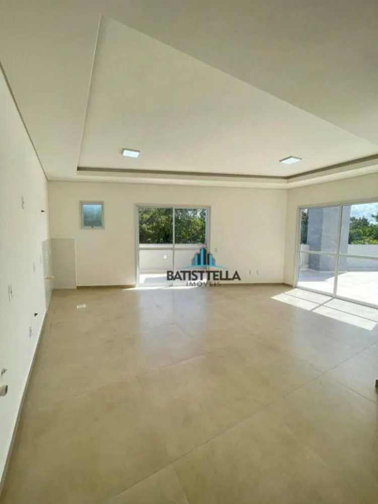 Cobertura, 3 quartos, 232 m² - Foto 4
