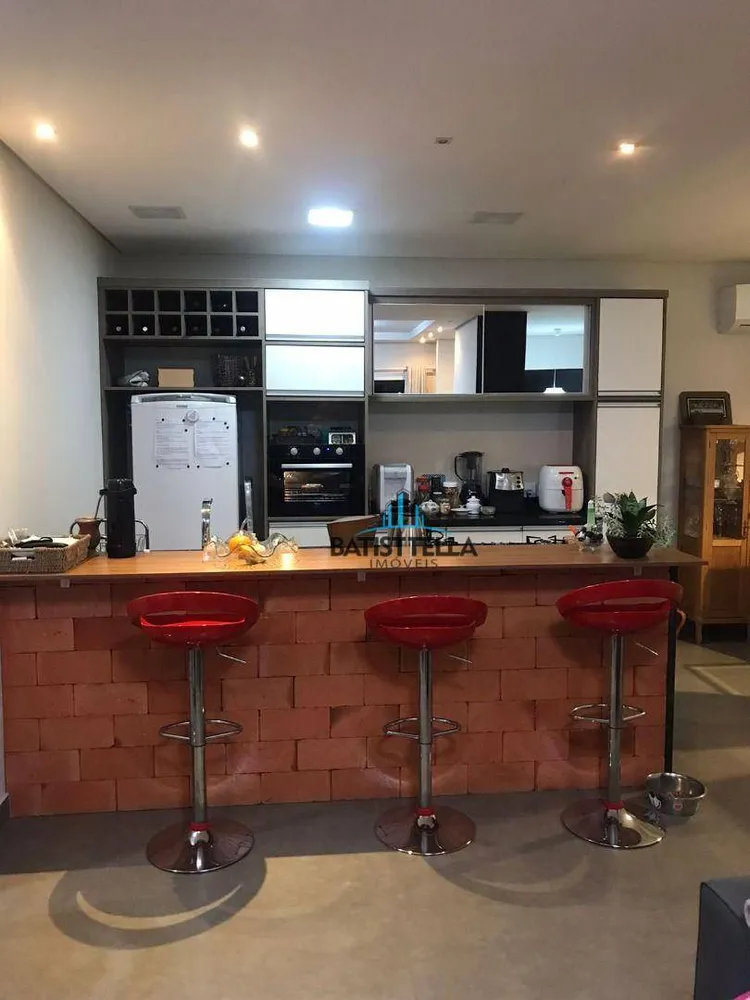 Casa, 5 quartos, 278 m² - Foto 2