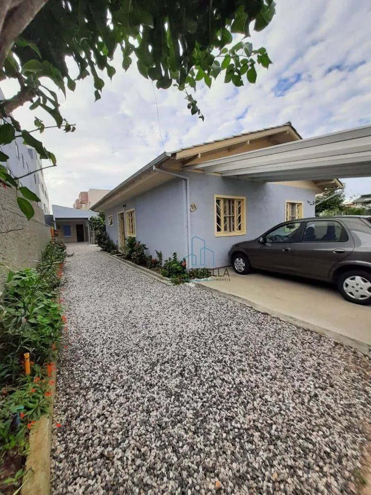 Casa, 3 quartos, 136 m² - Foto 1