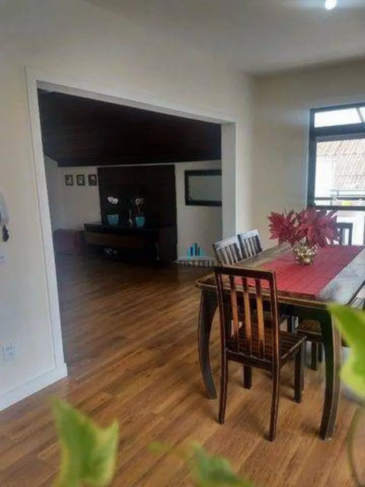 Cobertura, 3 quartos, 210 m² - Foto 4