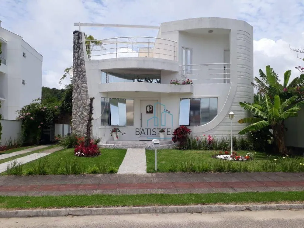 Casa, 3 quartos, 210 m² - Foto 1