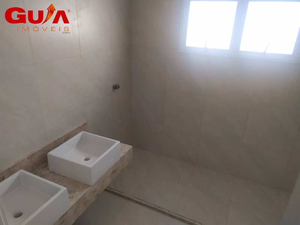 Casa de Condomínio à venda com 3 quartos, 237m² - Foto 3