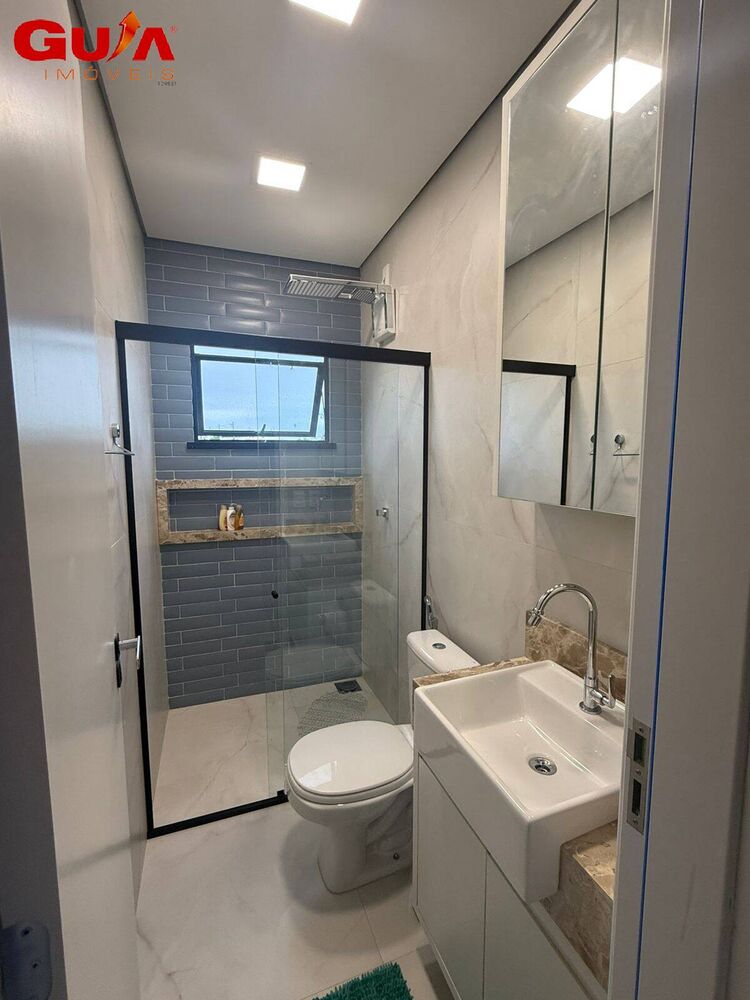 Casa, 3 quartos, 223 m² - Foto 2