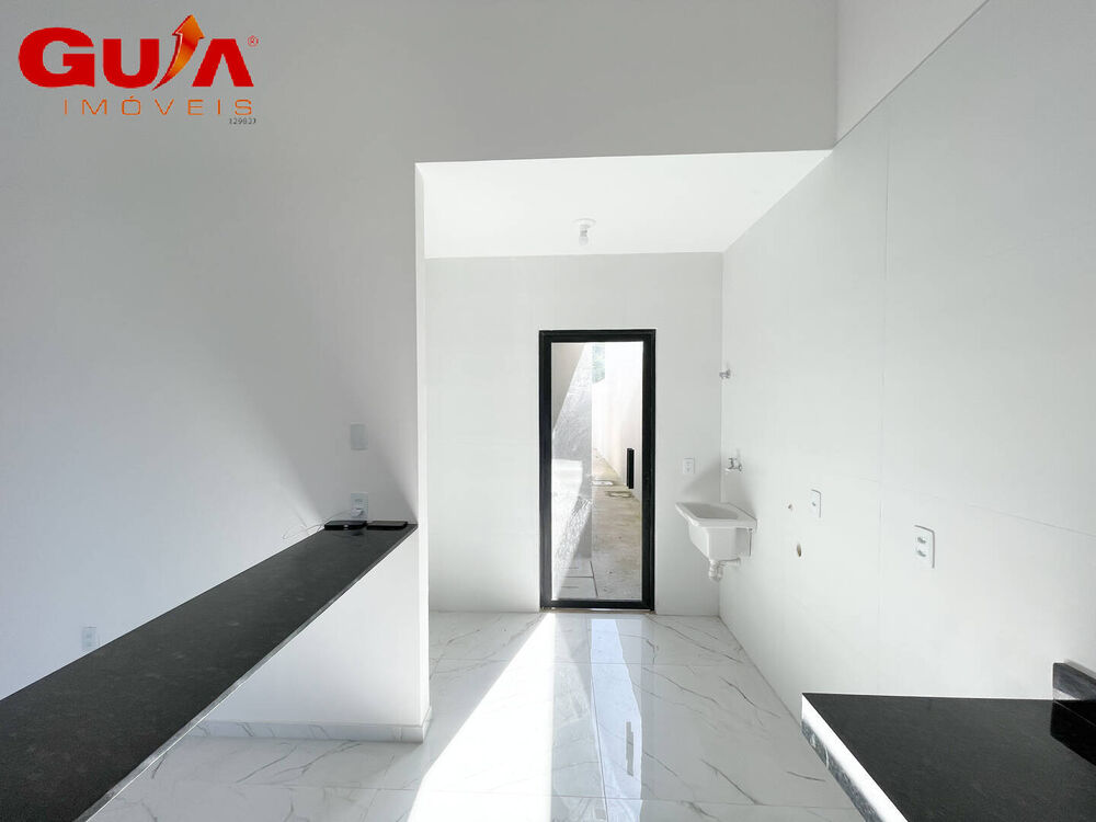 Casa à venda com 3 quartos, 103m² - Foto 4
