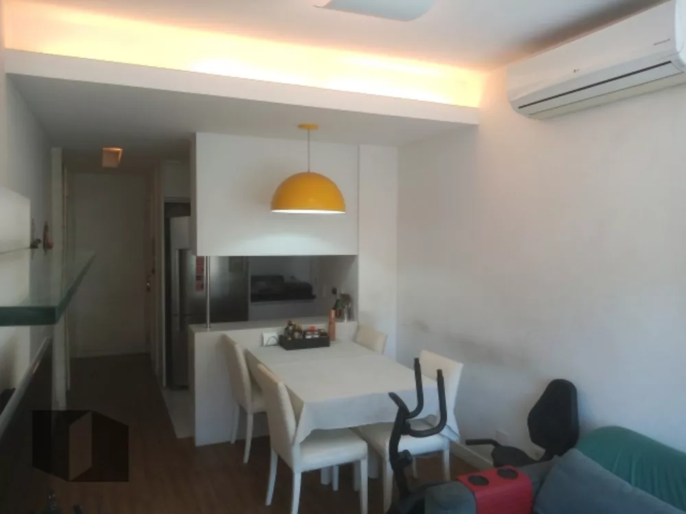 Apartamento à venda com 2 quartos, 82m² - Foto 3