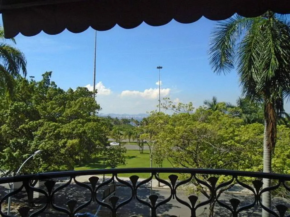 Apartamento, 3 quartos, 251 m² - Foto 1