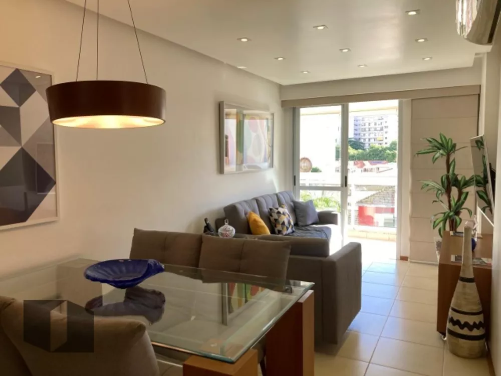 Apartamento à venda com 3 quartos, 108m² - Foto 2