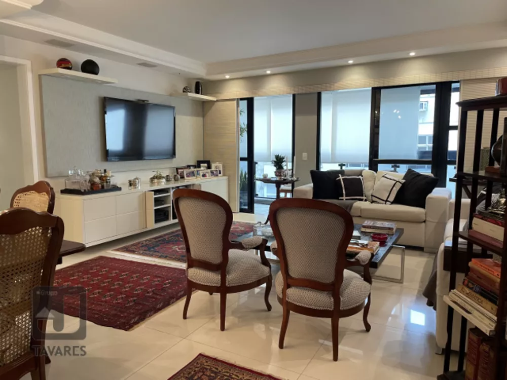 Apartamento à venda com 3 quartos, 104m² - Foto 2