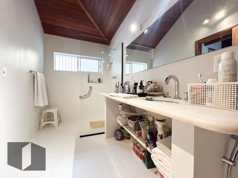 Casa, 5 quartos, 256 m² - Foto 28