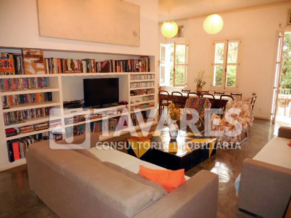 Casa, 5 quartos, 260 m² - Foto 1