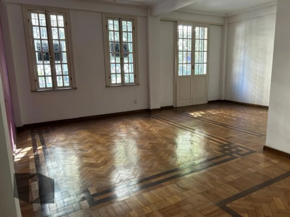 Apartamento à venda com 3 quartos, 151m² - Foto 3