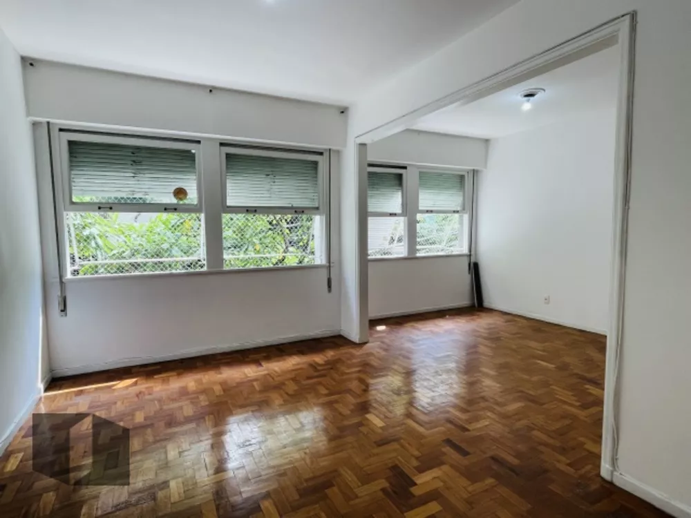 Apartamento à venda com 3 quartos, 122m² - Foto 1