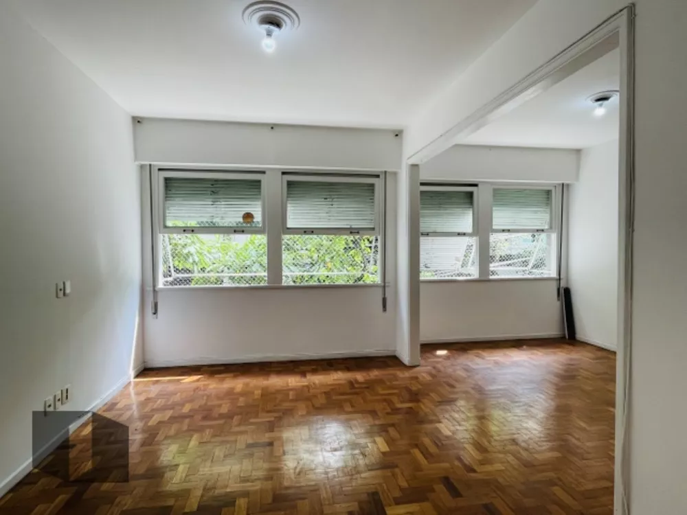 Apartamento à venda com 3 quartos, 122m² - Foto 2