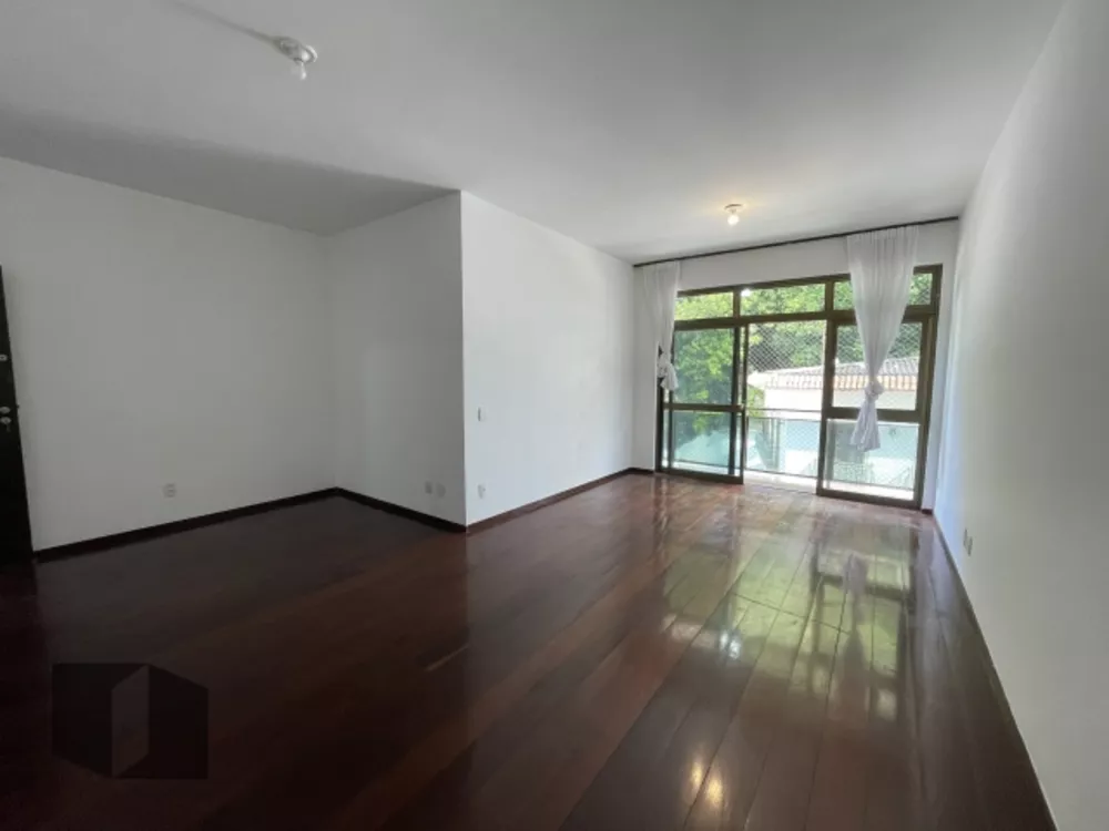 Apartamento à venda com 3 quartos, 125m² - Foto 1