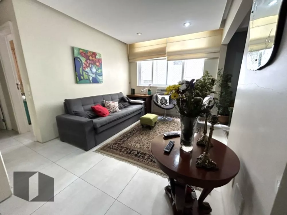 Apartamento à venda com 2 quartos, 65m² - Foto 1