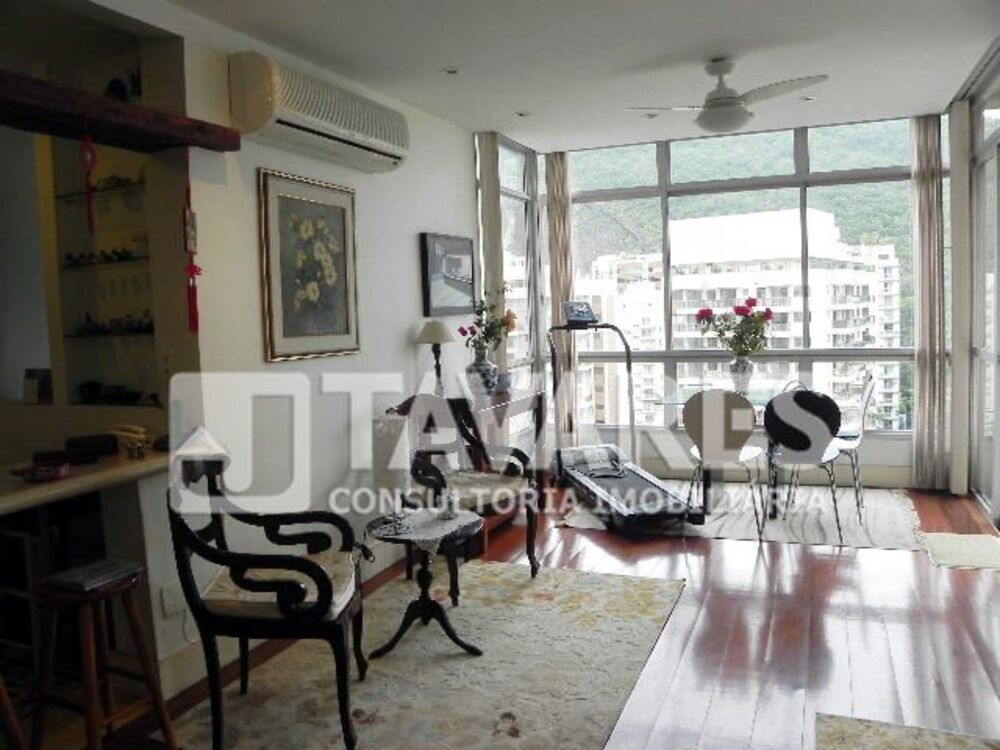 Apartamento à venda com 3 quartos, 114m² - Foto 1