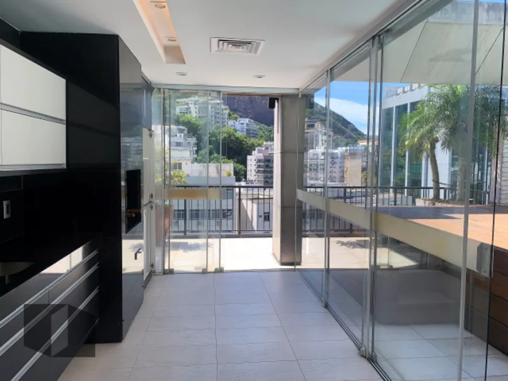 Cobertura, 3 quartos, 183 m² - Foto 2