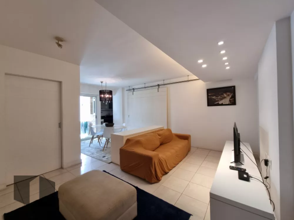 Apartamento à venda com 2 quartos, 81m² - Foto 3