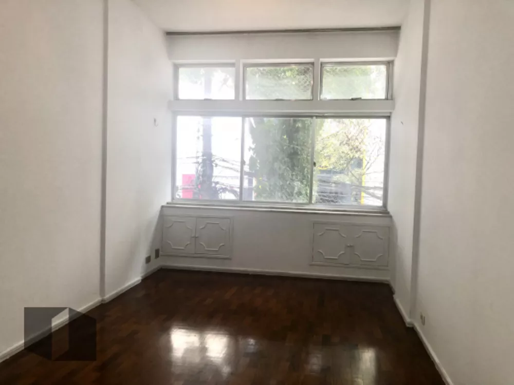 Apartamento à venda com 2 quartos, 67m² - Foto 2