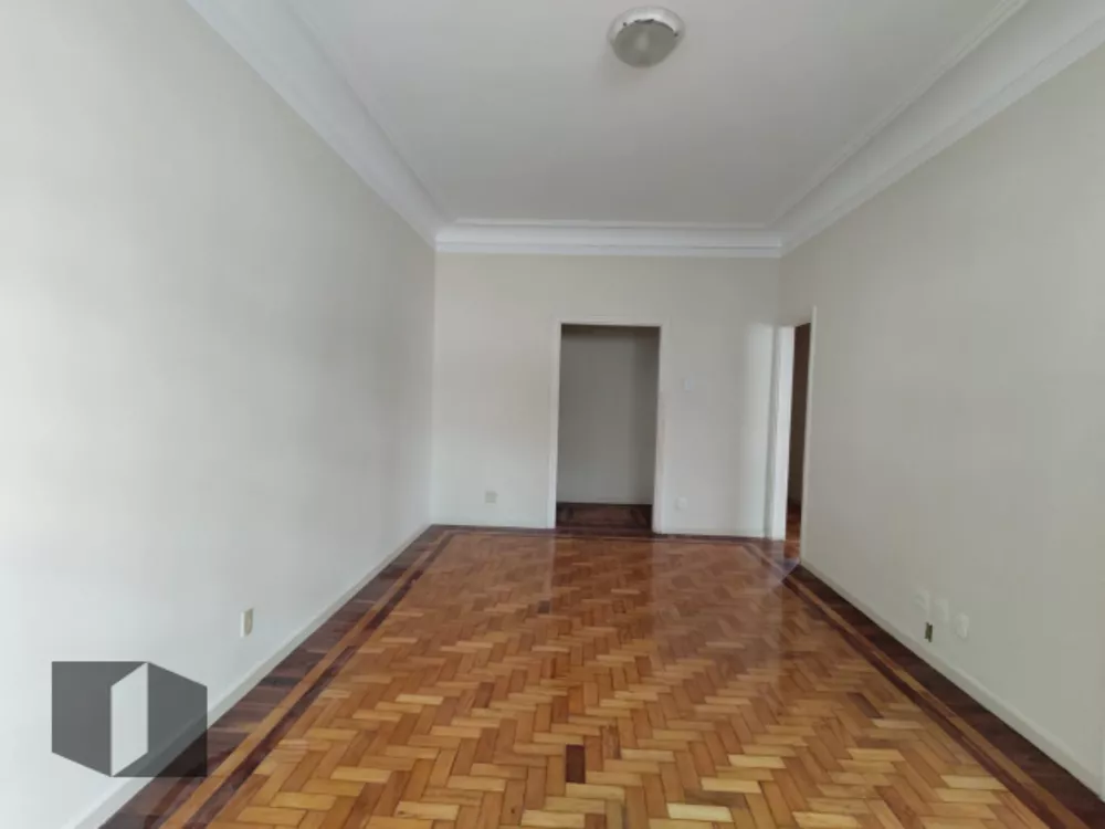 Apartamento à venda com 3 quartos, 114m² - Foto 2