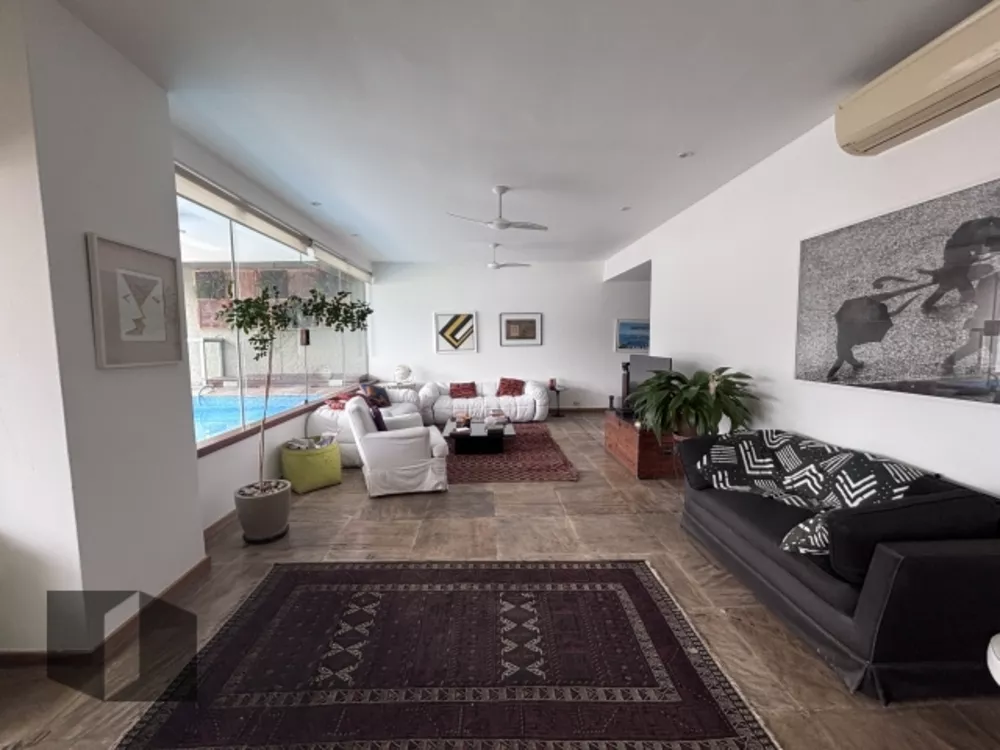 Apartamento, 3 quartos, 240 m² - Foto 2