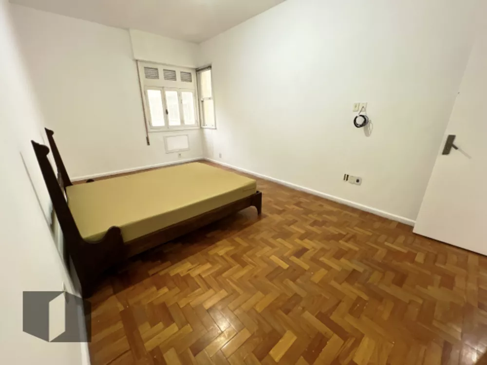 Apartamento à venda com 4 quartos, 220m² - Foto 11