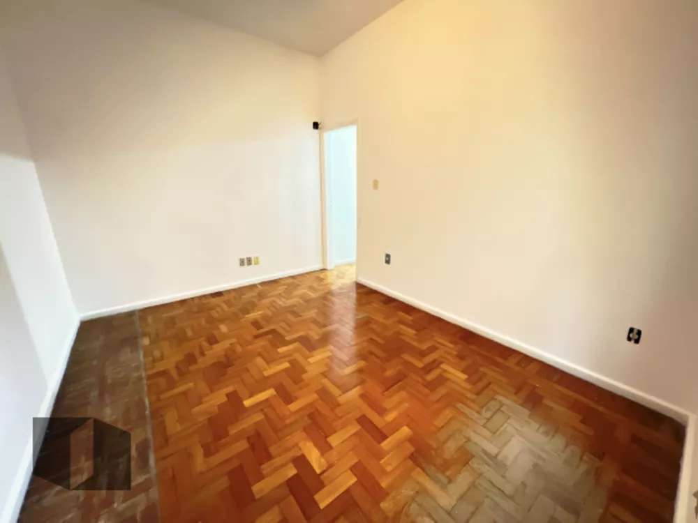 Apartamento à venda com 4 quartos, 220m² - Foto 14