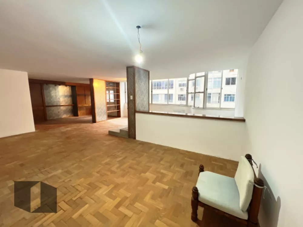 Apartamento à venda com 4 quartos, 220m² - Foto 4