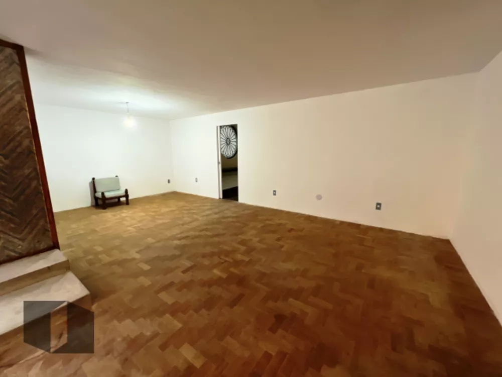 Apartamento à venda com 4 quartos, 220m² - Foto 3