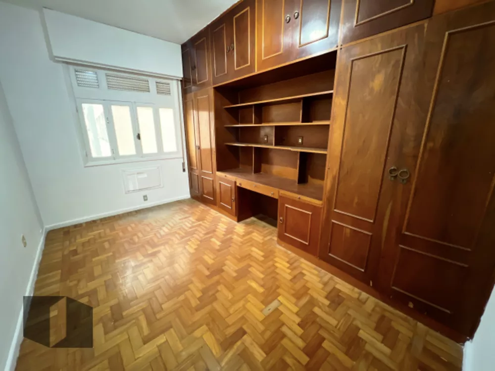 Apartamento à venda com 4 quartos, 220m² - Foto 17