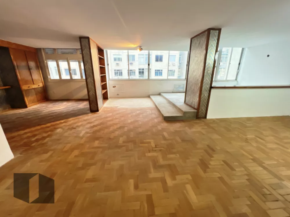 Apartamento à venda com 4 quartos, 220m² - Foto 5