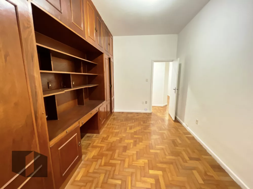 Apartamento à venda com 4 quartos, 220m² - Foto 18