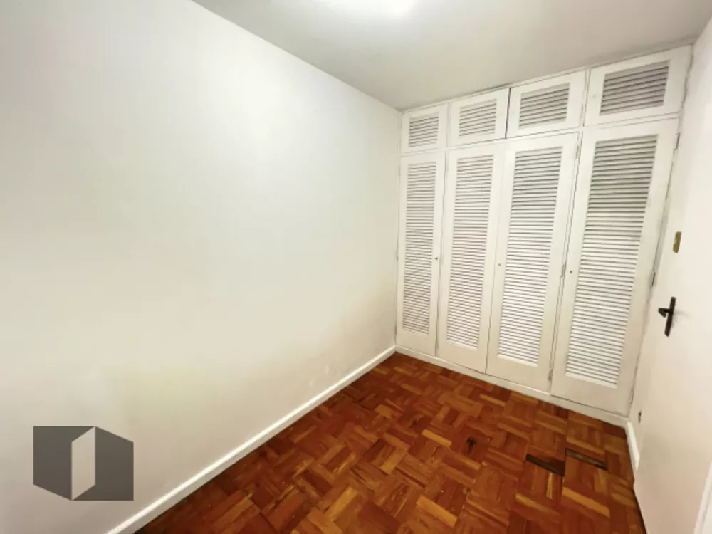 Apartamento à venda com 4 quartos, 220m² - Foto 16