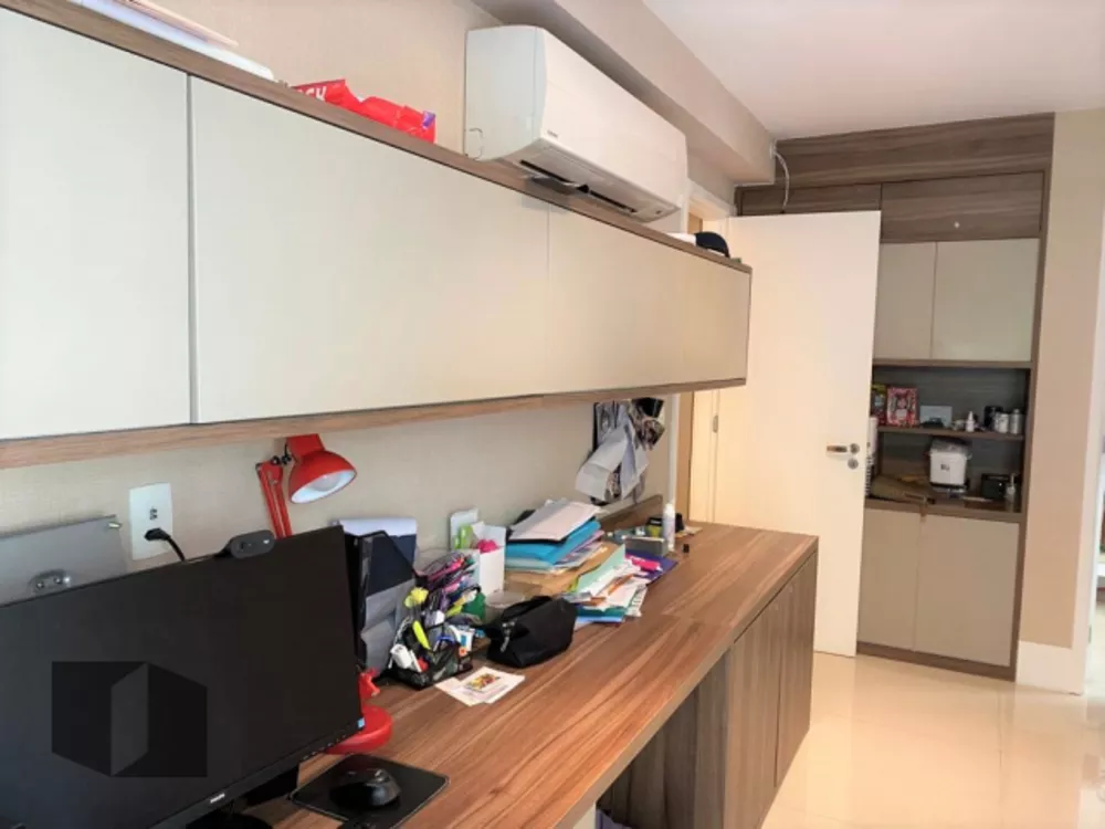 Apartamento à venda com 4 quartos, 221m² - Foto 24