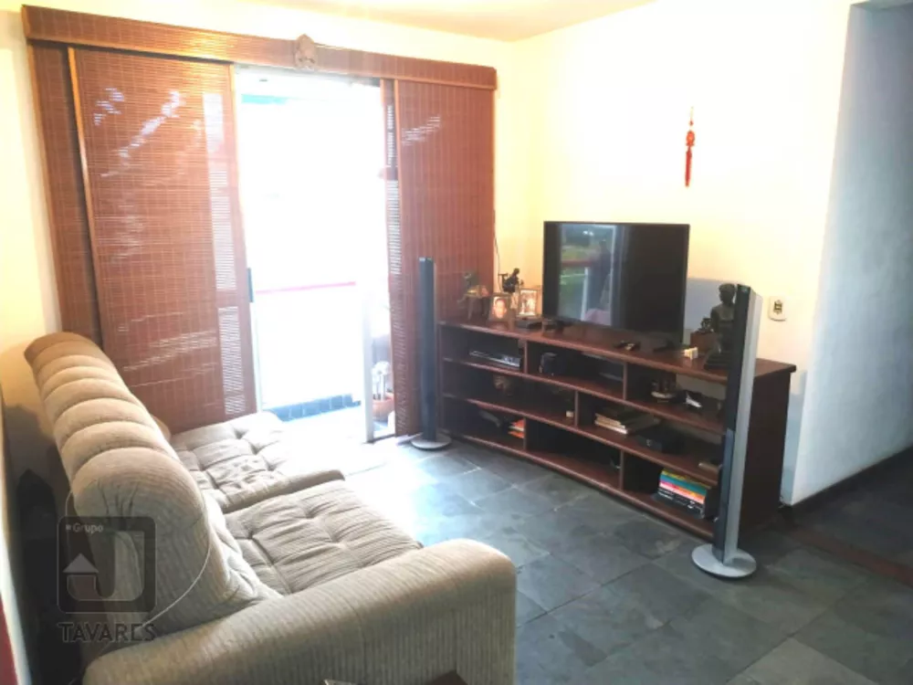 Apartamento à venda com 2 quartos, 77m² - Foto 1