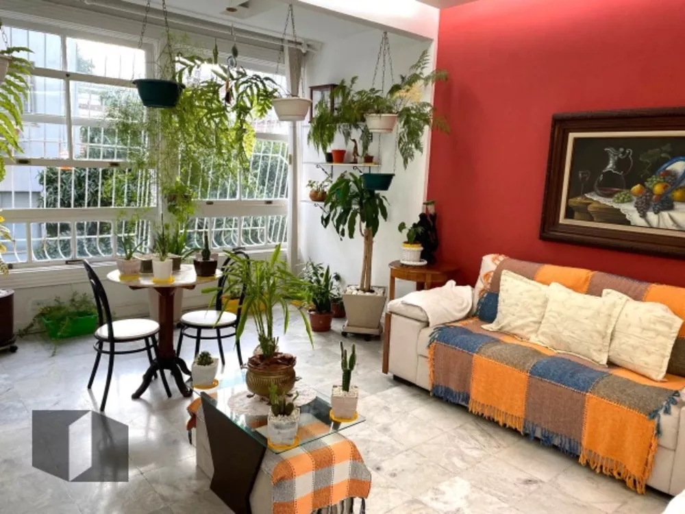 Apartamento à venda com 3 quartos, 134m² - Foto 1