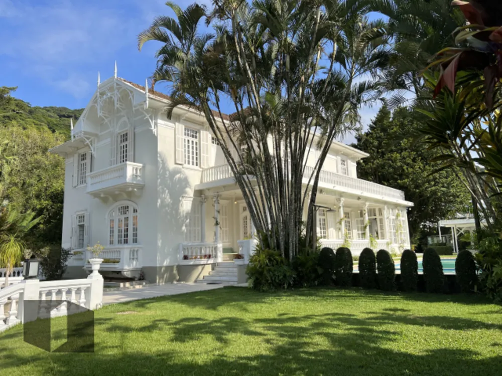 Casa, 8 quartos, 1350 m² - Foto 1