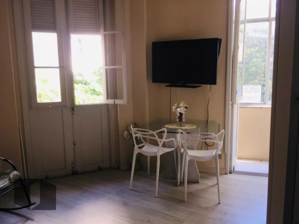 Apartamento à venda com 2 quartos, 104m² - Foto 2