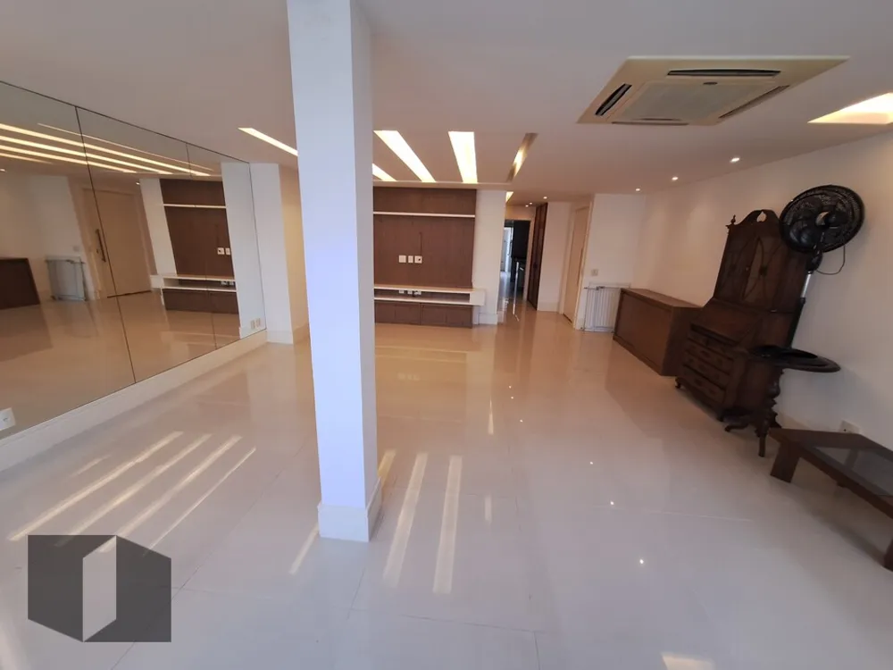 Apartamento, 3 quartos, 159 m² - Foto 2