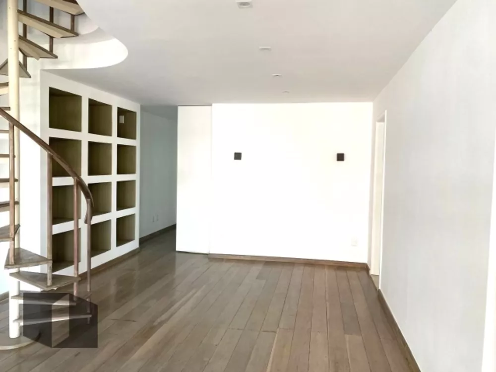 Cobertura, 3 quartos, 238 m² - Foto 2