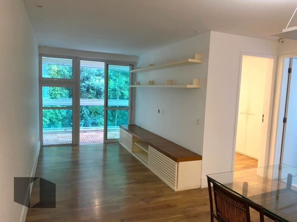 Apartamento à venda com 2 quartos, 83m² - Foto 3