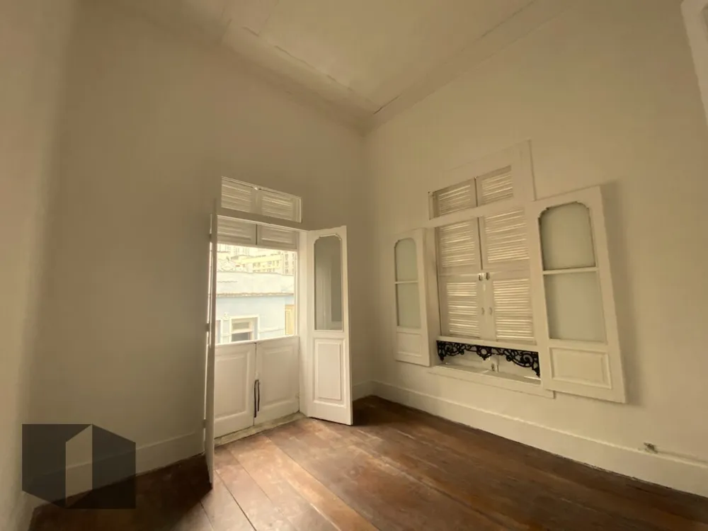 Casa, 10 quartos, 225 m² - Foto 2