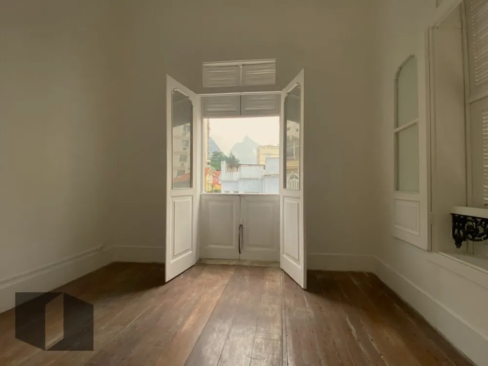 Casa, 10 quartos, 225 m² - Foto 1