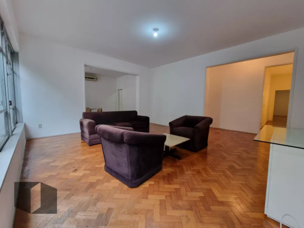 Apartamento à venda com 4 quartos, 225m² - Foto 2