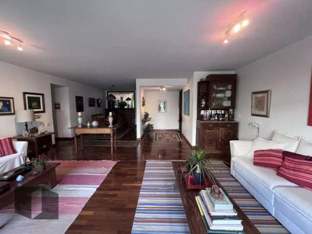 Apartamento à venda com 4 quartos, 166m² - Foto 2