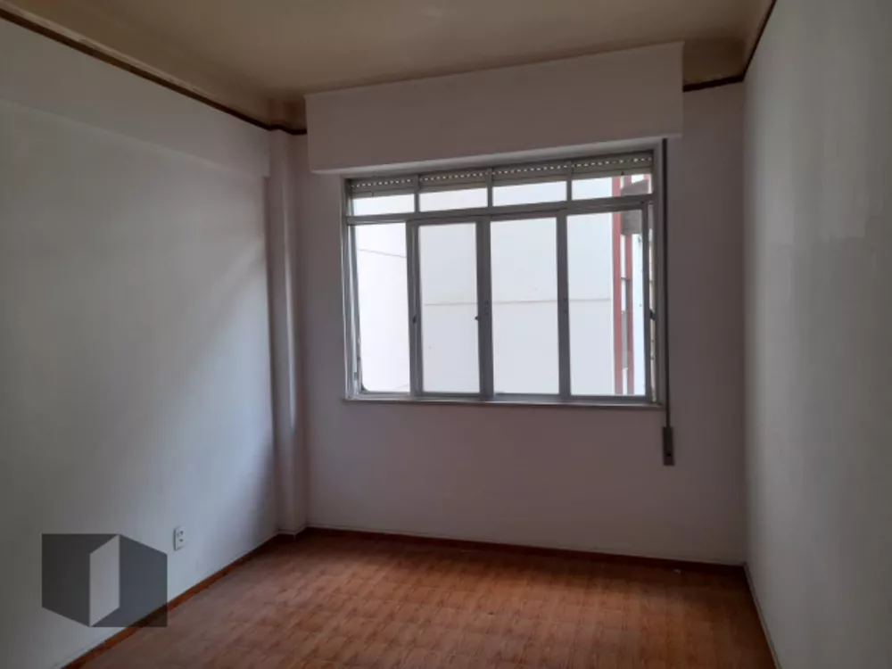 Apartamento à venda com 2 quartos, 56m² - Foto 1